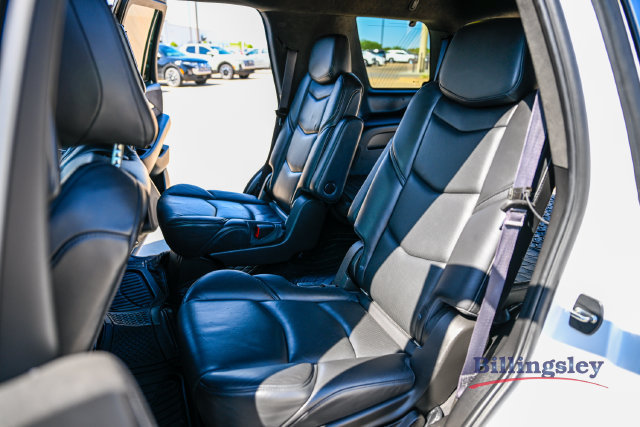Used 2017 Cadillac Escalade Platinum AWD/4WD image 11