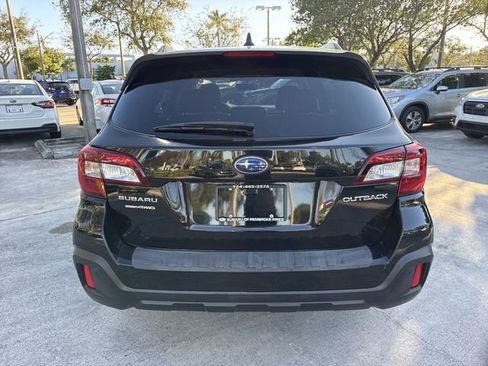 Used 2018 Subaru Outback 2.5i Touring image 24