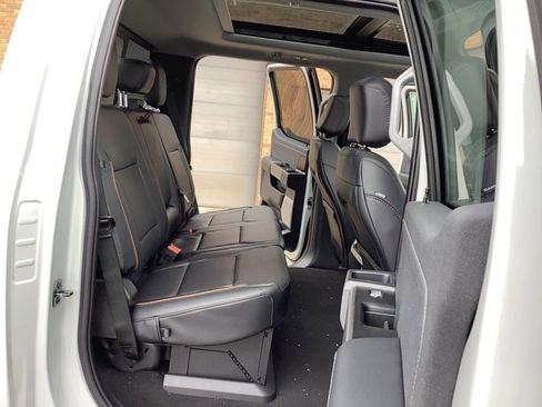 New 2025 Ford F350 Lariat w/ Lariat Ultimate Package image 10