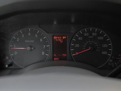 Used 2021 Nissan NV 2500 S image 27