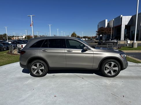 Used 2022 Mercedes-Benz GLC 300 image 11