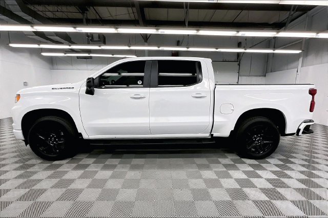 Used 2025 Chevrolet Silverado 1500 RST AWD/4WD image 15