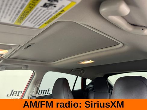 Used 2025 Subaru Crosstrek 2.0i Premium image 12