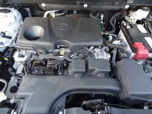 Certified 2024 Toyota RAV4 XLE FWD image 33