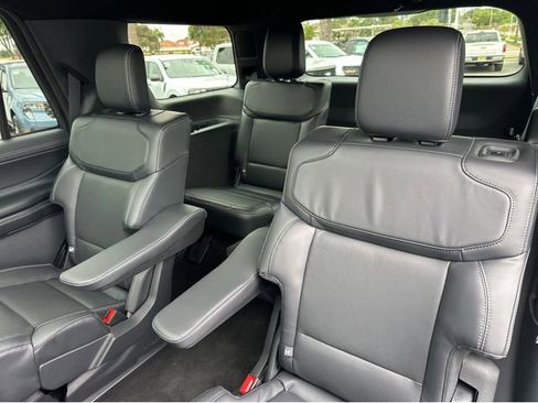 New 2026 Ford Expedition Platinum w/ Stealth Performance Package AWD/4WD image 16