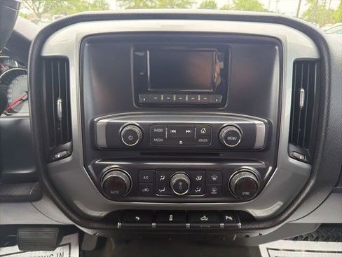 Used 2015 Chevrolet Silverado 2500 LT w/ LT Fleet Convenience Package AWD/4WD image 23