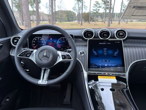 New 2026 Mercedes-Benz GLC 300 GLC 300 image 3