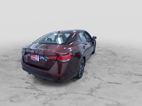 Used 2025 Nissan Sentra SV FWD image 10