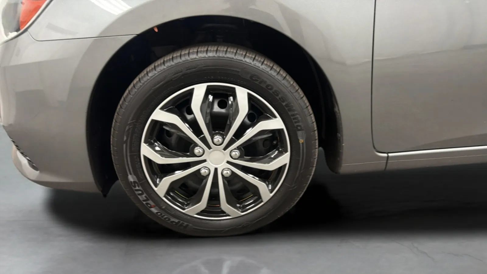 Used 2018 Nissan Sentra S FWD image 28