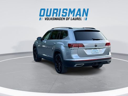 Used 2023 Volkswagen Atlas SE w/ Panoramic Sunroof Package AWD/4WD image 6