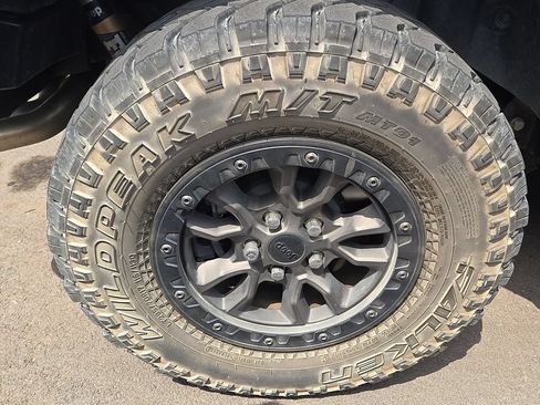 Used 2022 Jeep Wrangler Unlimited Rubicon AWD/4WD image 5