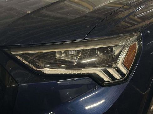 Used 2023 Audi Q3 2.0T Premium w/ Black Optic Sport Package image 5