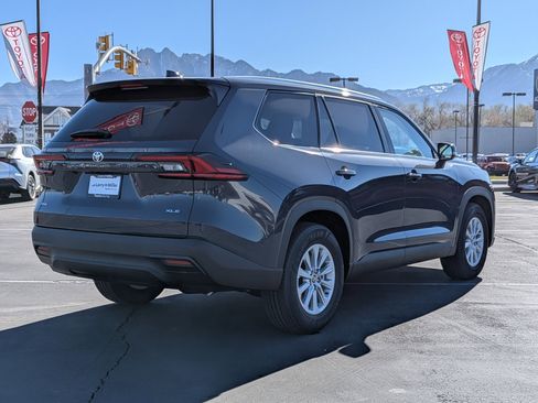 New 2026 Toyota Grand Highlander XLE image 5