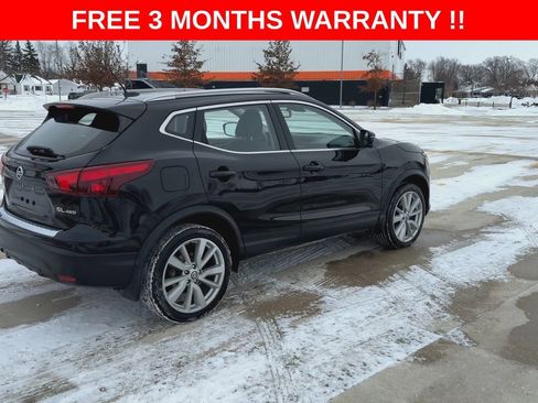 Used 2019 Nissan Rogue Sport SL w/ Premium Package image 8