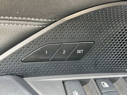 Used 2022 BMW 430i Convertible w/ M Sport Package RWD image 18