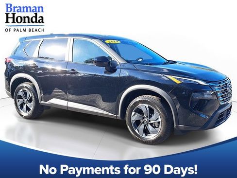 Used 2024 Nissan Rogue SV image 1