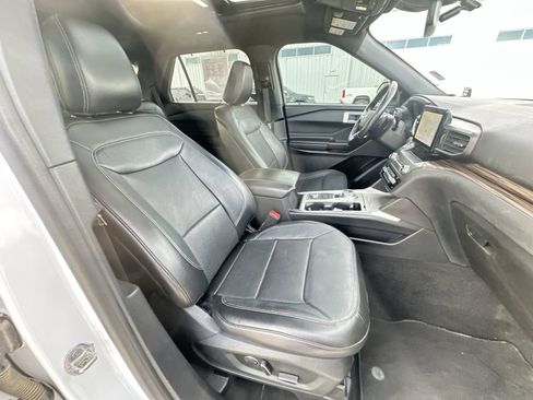 Used 2020 Ford Explorer Limited AWD/4WD image 29
