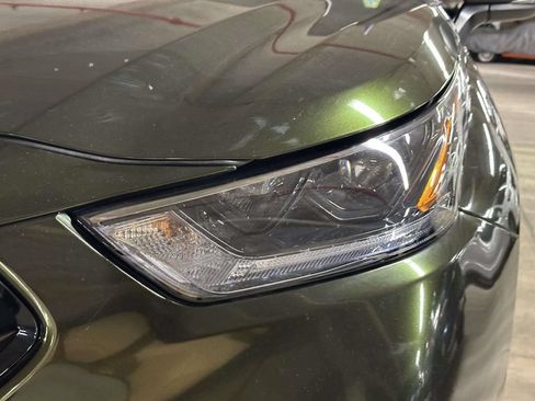 Used 2023 Toyota Highlander XSE AWD/4WD image 9
