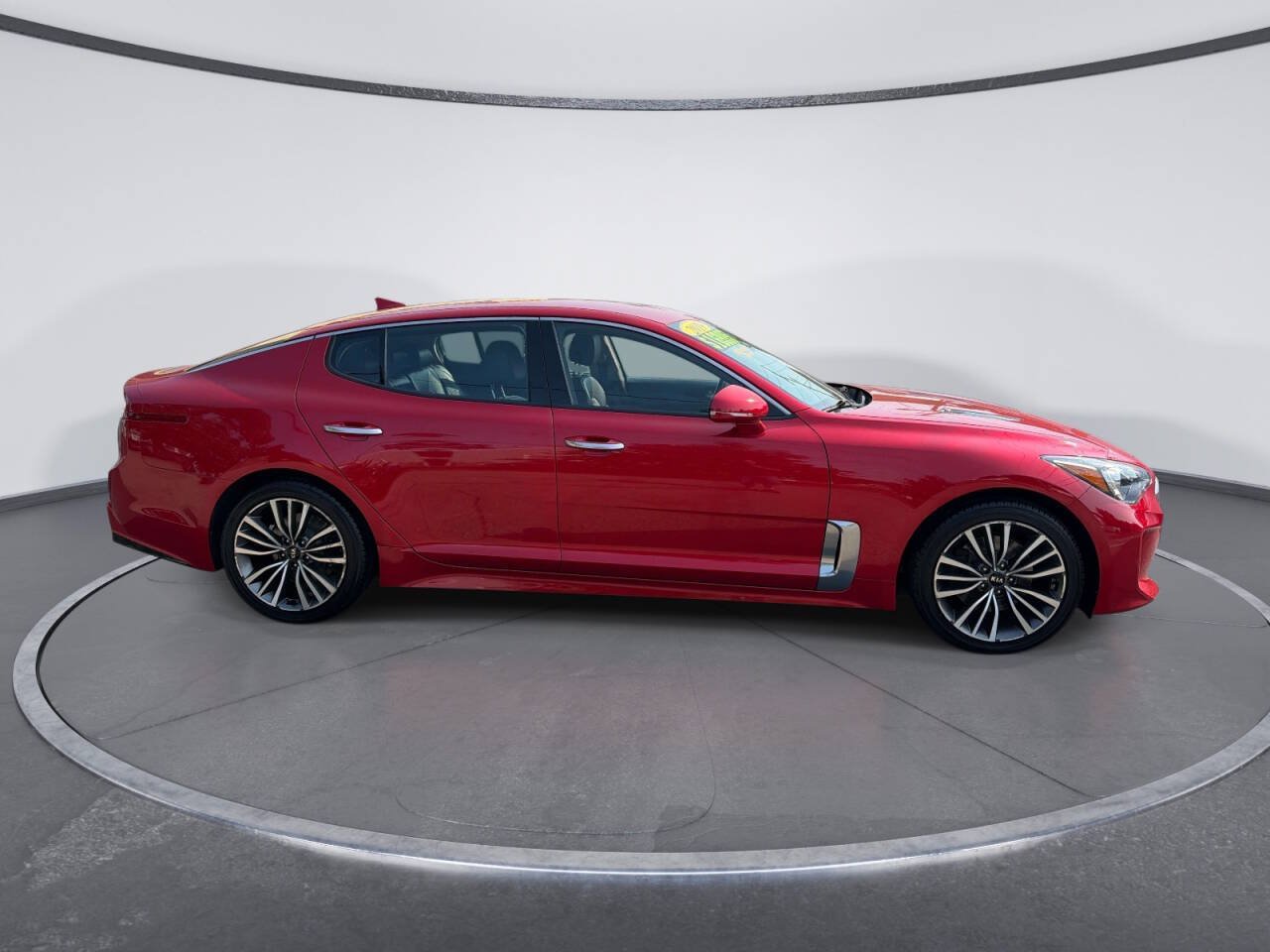 Used 2019 Kia Stinger AWD/4WD image 5