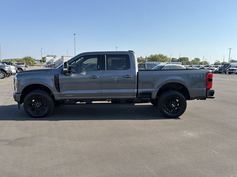 New 2026 Ford F250 Lariat w/ Black Appearance Package AWD/4WD image 7