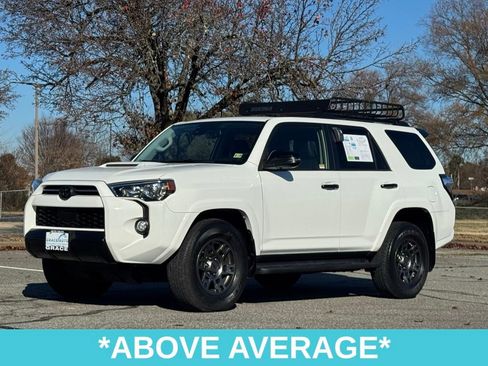 Used 2020 Toyota 4Runner SR5 image 3