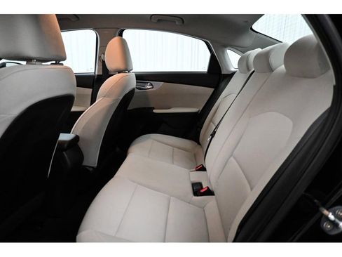Used 2023 Kia Forte LXS FWD image 19