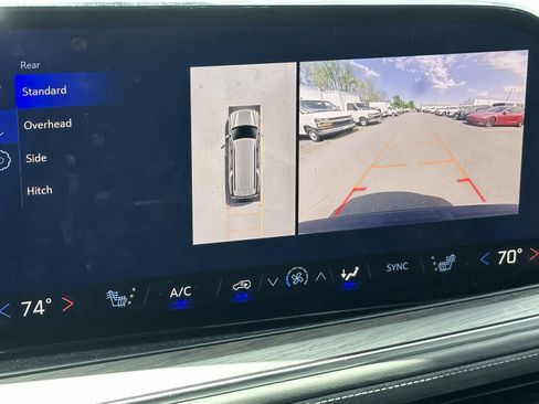 Certified 2025 Chevrolet Suburban Z71 AWD/4WD image 11