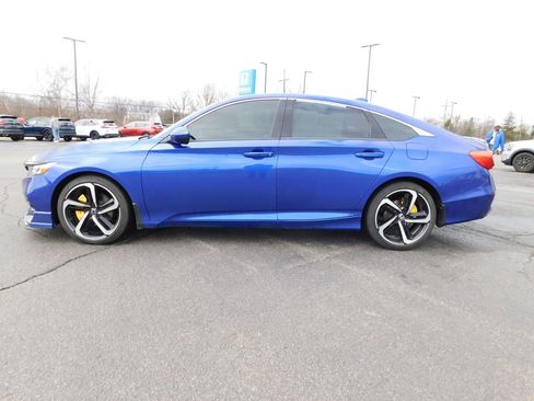 Used 2019 Honda Accord Sport image 6