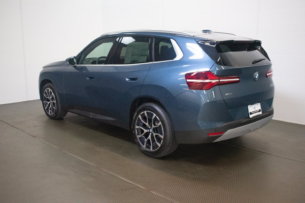 New 2026 BMW X3 xDrive30i w/ Premium Package AWD/4WD image 6