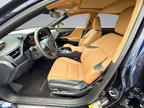Used 2025 Lexus ES 350 w/ Premium Package FWD image 30