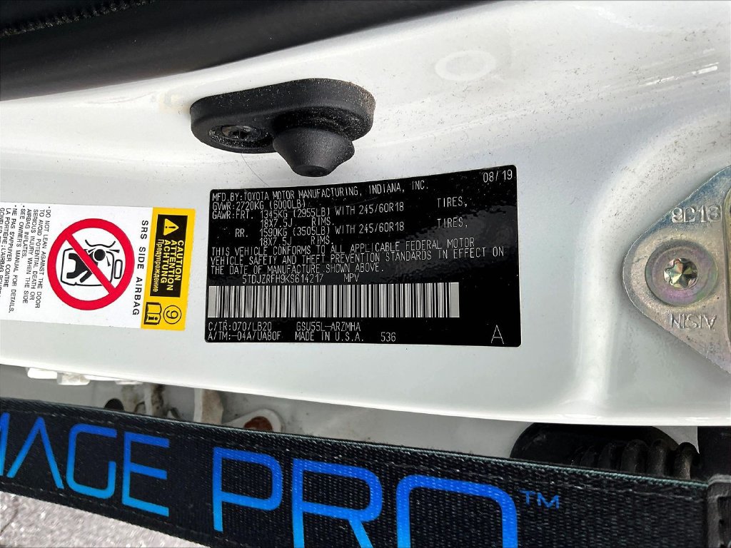 Used 2019 Toyota Highlander XLE AWD/4WD image 22