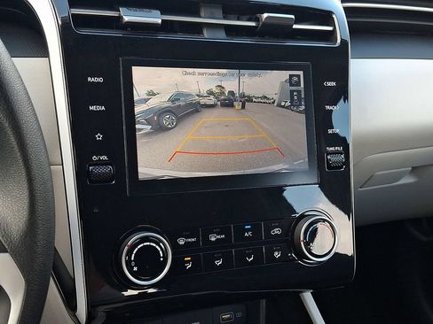 Used 2024 Hyundai Tucson SE AWD/4WD image 17