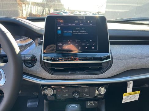 New 2026 Jeep Compass Latitude image 16