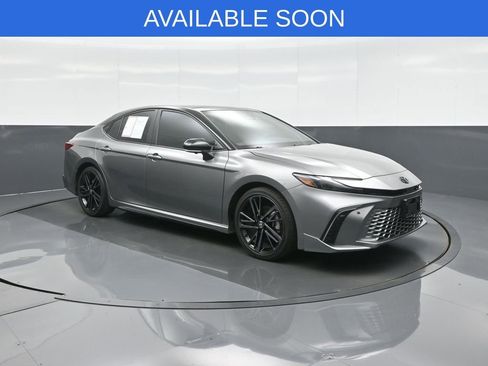 Used 2025 Toyota Camry XSE w/ Premium Plus Package image 1