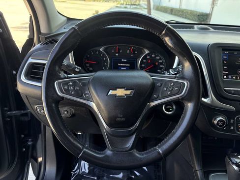 Used 2020 Chevrolet Equinox LT FWD image 21