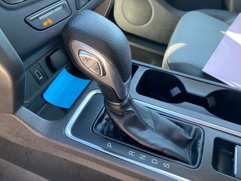 Used 2018 Ford Escape SE w/ SE Sync 3 Package AWD/4WD image 29