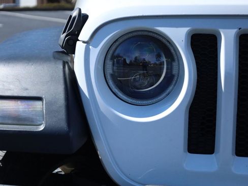 Used 2018 Jeep Wrangler Unlimited Sport S AWD/4WD image 24