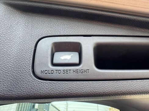 Used 2017 Honda CR-V Touring image 47