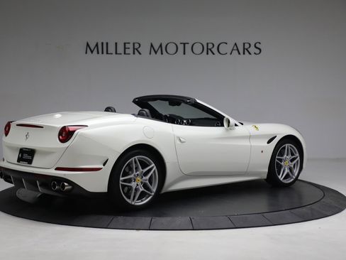 Certified 2017 Ferrari California T image 9