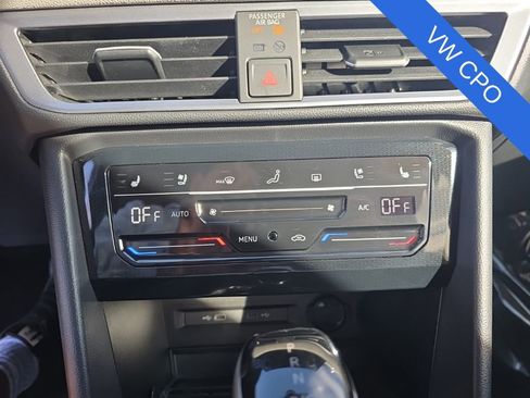 Used 2025 Volkswagen Taos SEL image 20