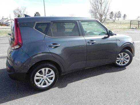 Used 2020 Kia Soul LX image 4