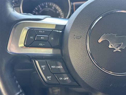Used 2022 Ford Mustang GT RWD image 23