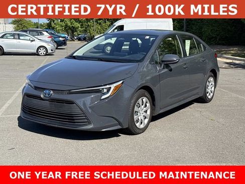 Used 2025 Toyota Corolla LE FWD image 5