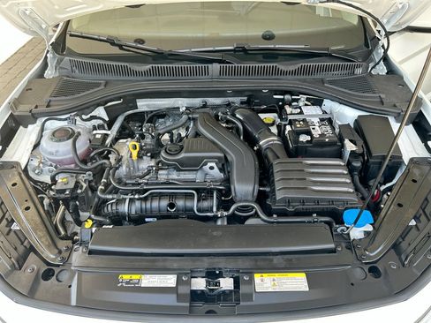 Certified 2025 Volkswagen Jetta SE FWD image 42