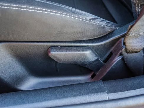 Used 2016 Ford Mustang Coupe RWD image 20