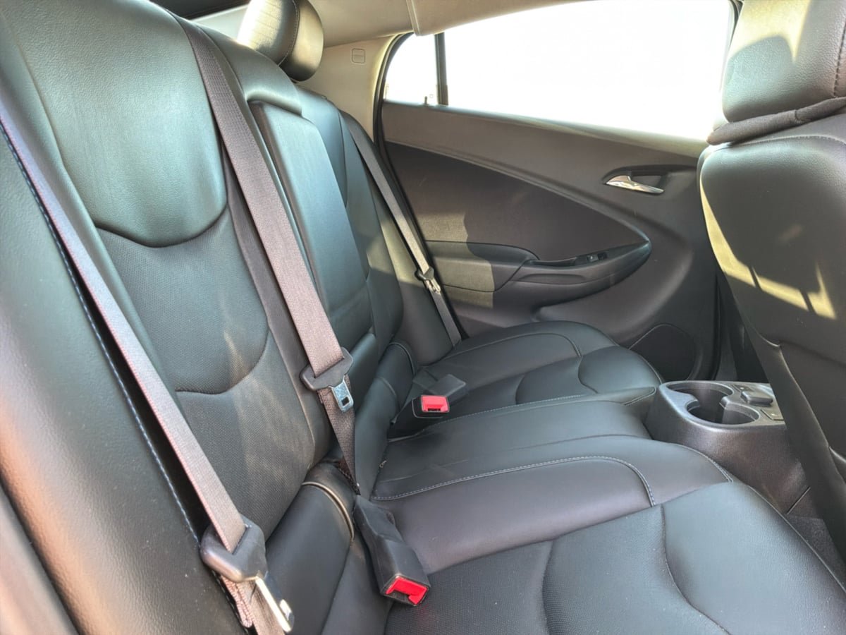 Used 2017 Chevrolet Volt Premier w/ Driver Confidence II Package FWD image 20