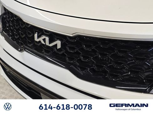 Used 2022 Kia Sorento EX w/ Panoramic Sunroof Package AWD/4WD image 17