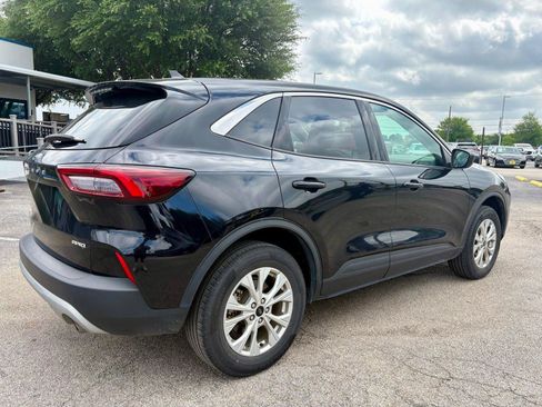 Used 2024 Ford Escape Active AWD/4WD image 3