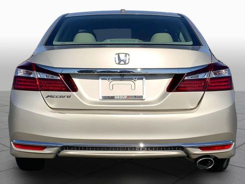 Used 2016 Honda Accord EX-L image 8