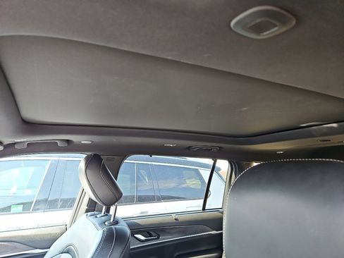 Used 2025 Jeep Grand Cherokee L Limited w/ Luxury Tech Group II image 8